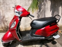 Red Suzuki Access 125