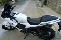 White Hero Karizma ZMR