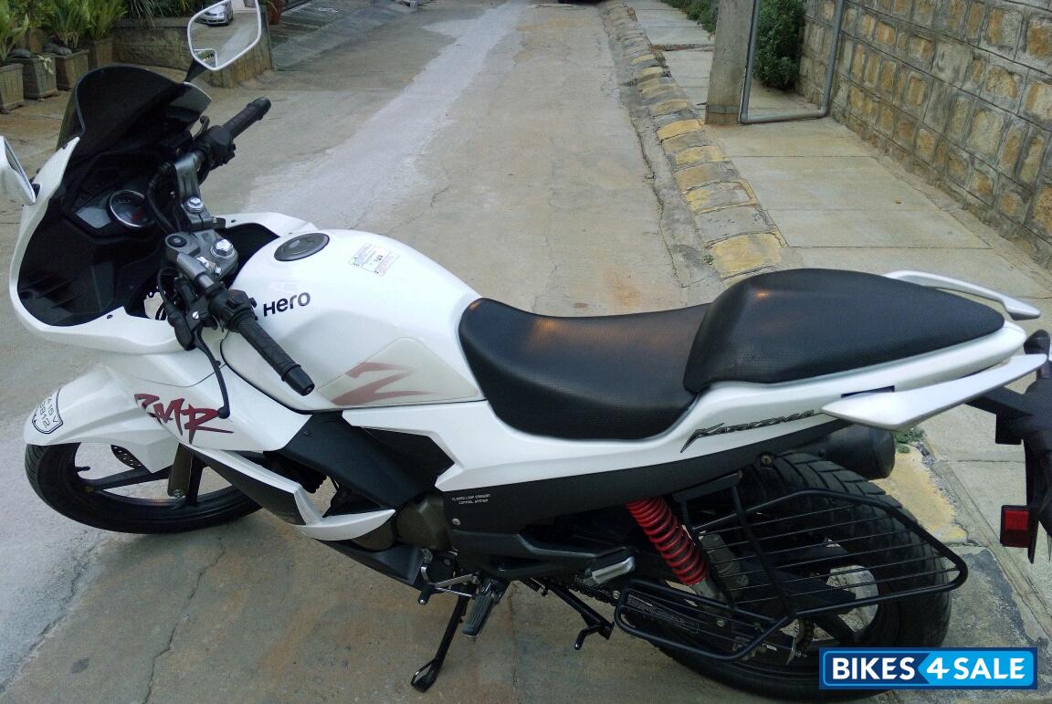 White Hero Karizma ZMR