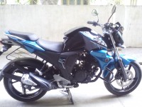 Blue Yamaha FZ-S FI V2