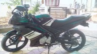 Racing Black Yamaha YZF R15