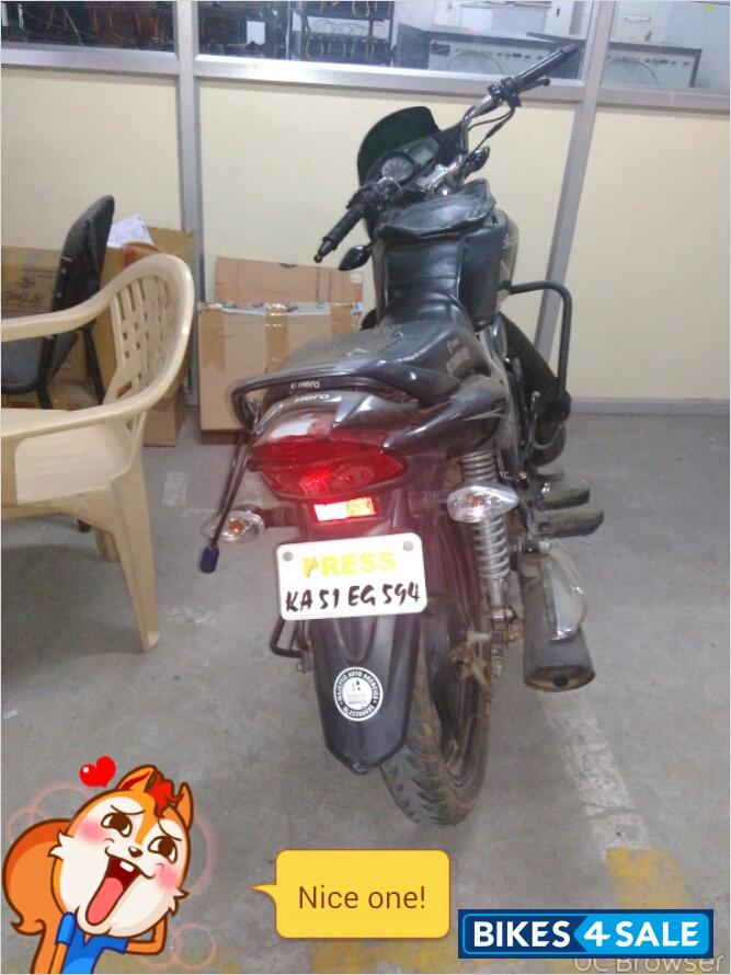 White Suzuki Access 125