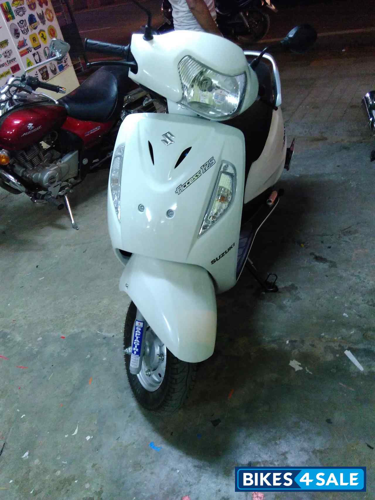 White Suzuki Access 125