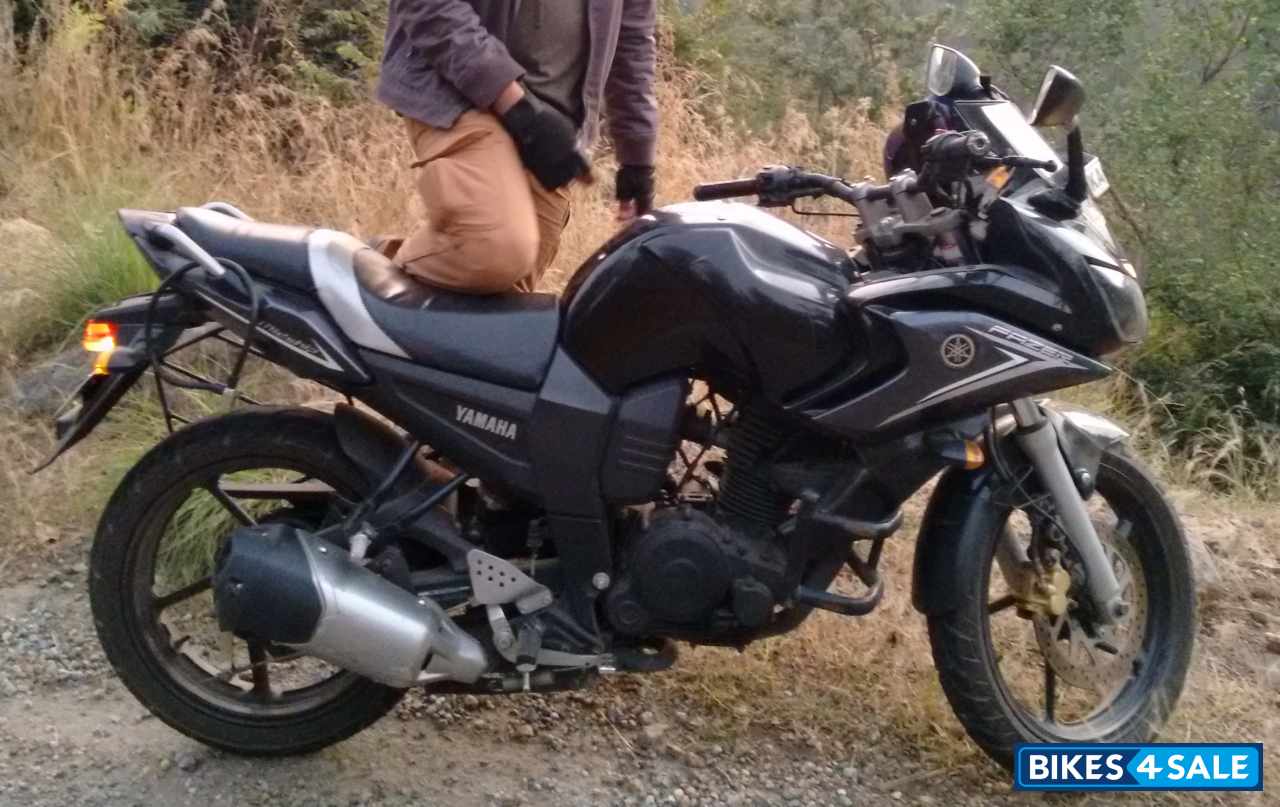 Black Yamaha Fazer