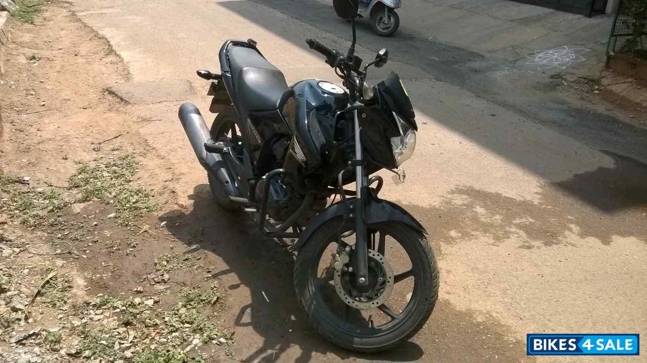 Black Honda Unicorn Dazzler