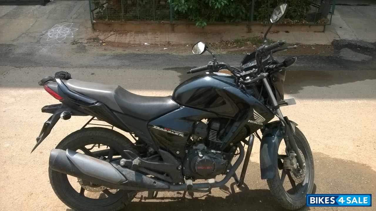 Black Honda Unicorn Dazzler