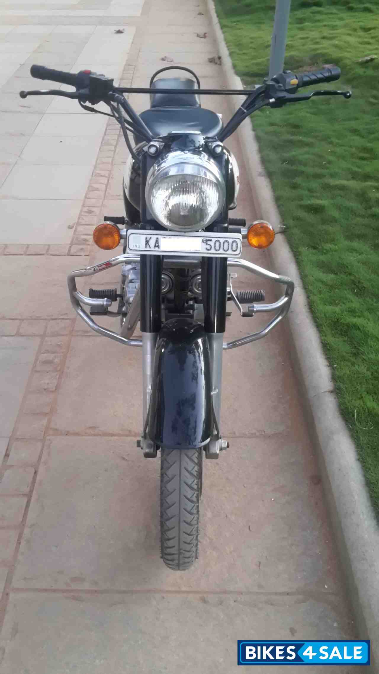 Black Royal Enfield Classic 350