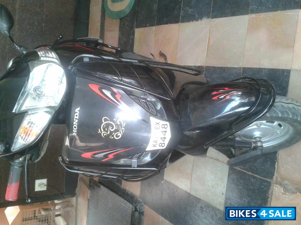 Black Honda Activa