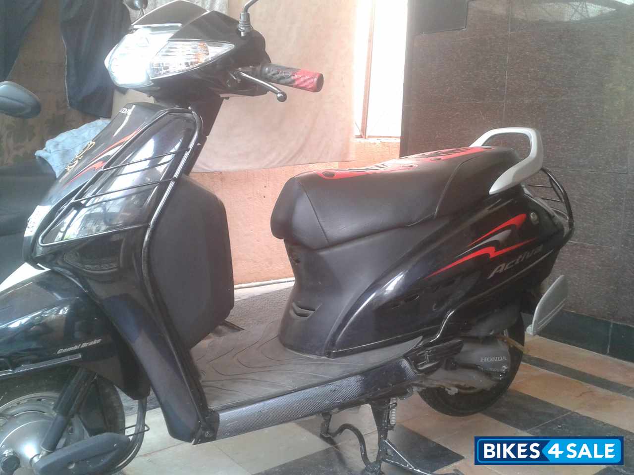 Black Honda Activa