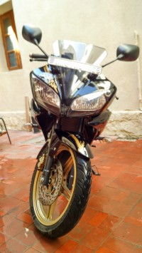 Gold And Black Yamaha YZF R15 V2