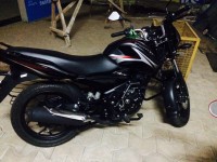 Black And Red Bajaj Discover 150 S