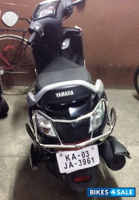 Black Yamaha Alpha