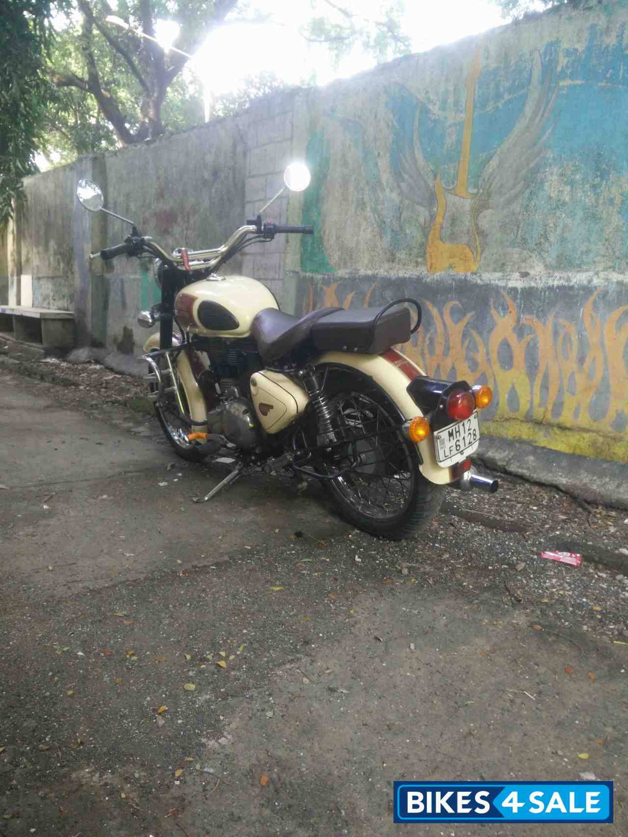 Tan Maroon Royal Enfield Classic 500