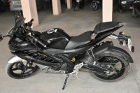 Black Yamaha YZF R15 V2