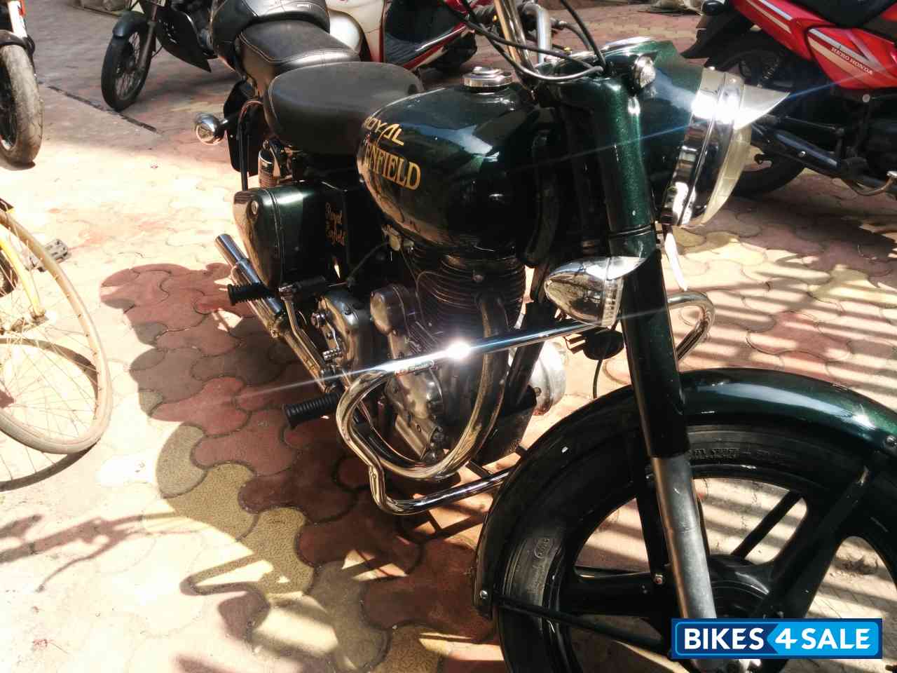 Bottle Green Royal Enfield Bullet Standard 350