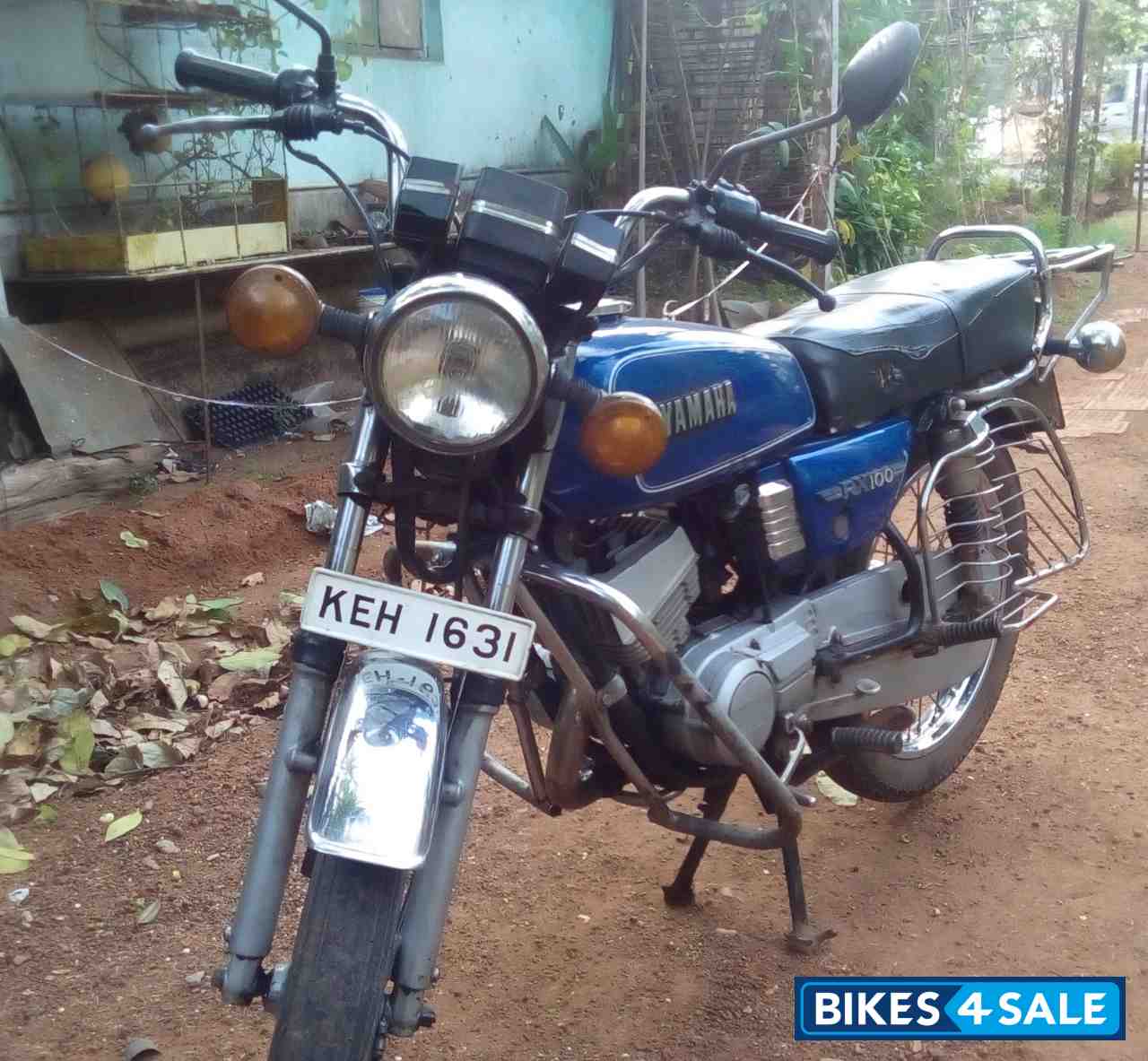 Blue Yamaha RX 100