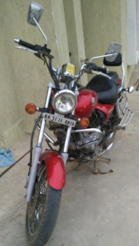 Bajaj Avenger 180 DTS-i 2015 Model