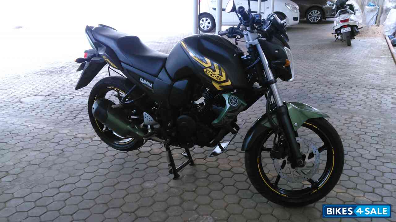 Army Green Yamaha FZ-S