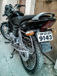 Black Bajaj Pulsar 150 Round Headlight