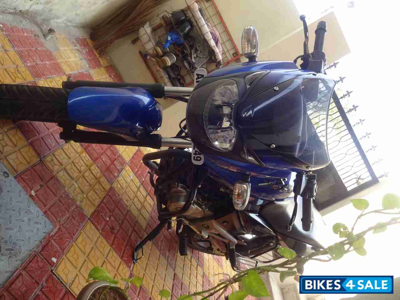 Blue And Black Bajaj Pulsar 150 DTSi Blue And Black Bajaj Pulsar 150 DTSi