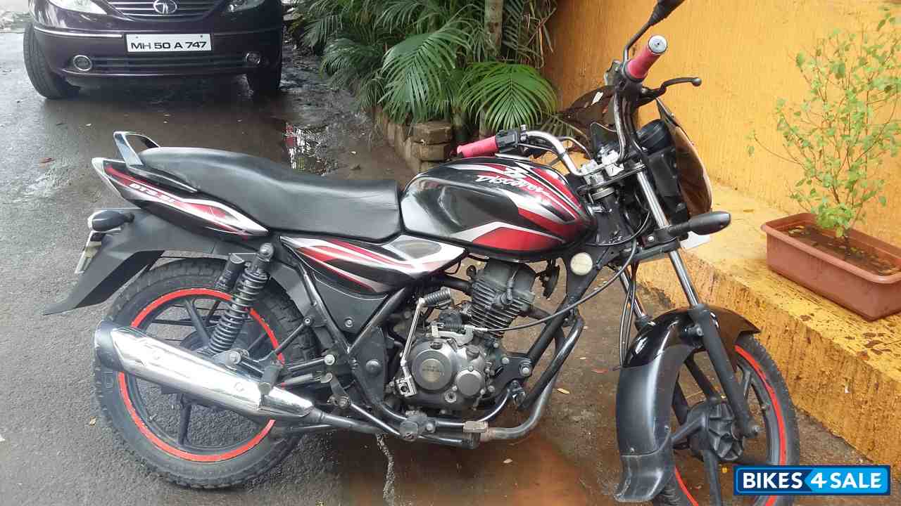 bajaj discover 100cc soccer price