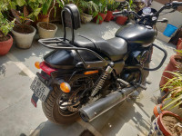 Black Harley Davidson Street 750