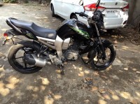 Black Yamaha FZ16