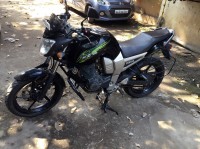 Black Yamaha FZ16