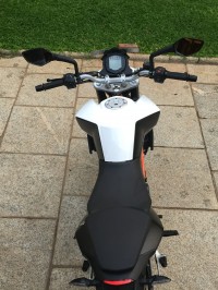 White Black KTM Duke 390
