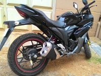 Black Suzuki Gixxer SF