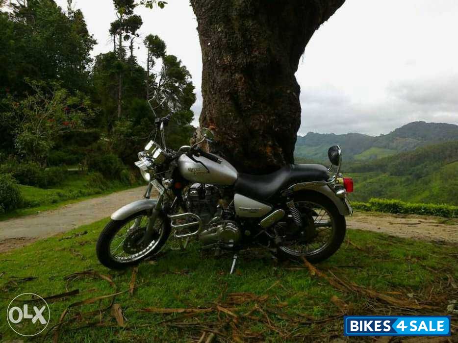 Silver Royal Enfield Thunderbird TwinSpark 350