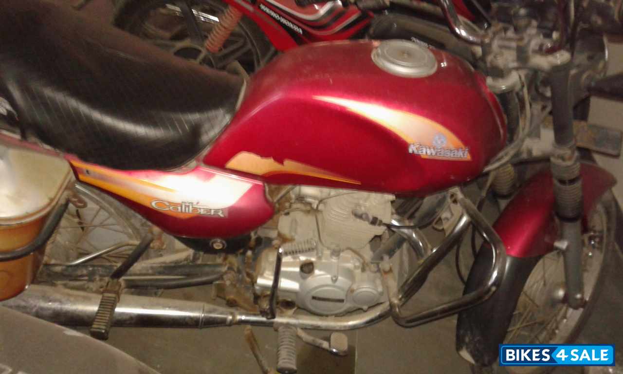 Red Bajaj Caliber 115