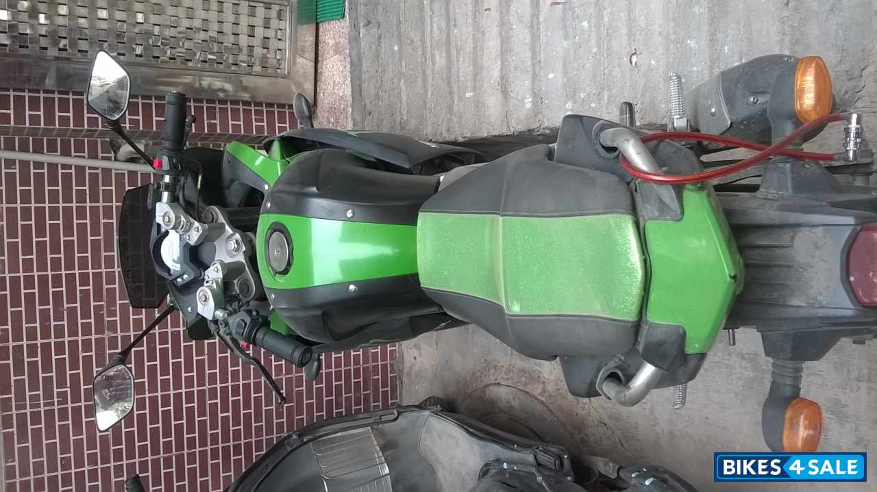 Green Yamaha Fazer