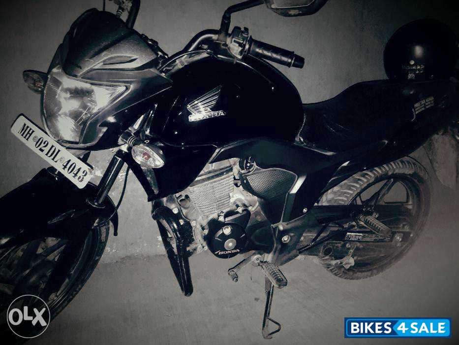 Black Honda CB Trigger Black Honda CB Trigger