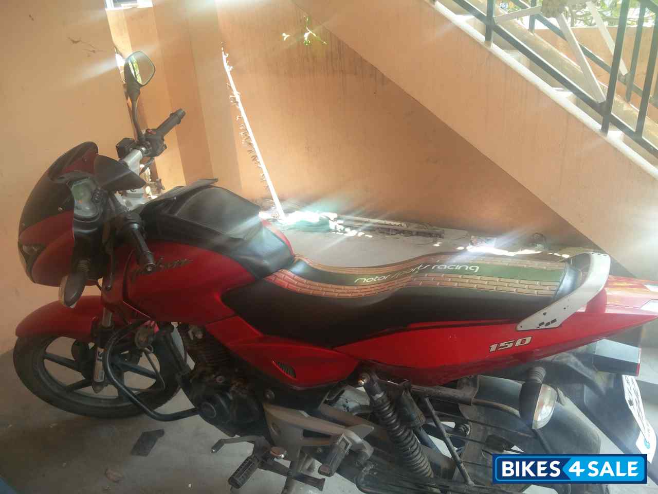 Red Bajaj Pulsar 150 DTSi Red Bajaj Pulsar 150 DTSi