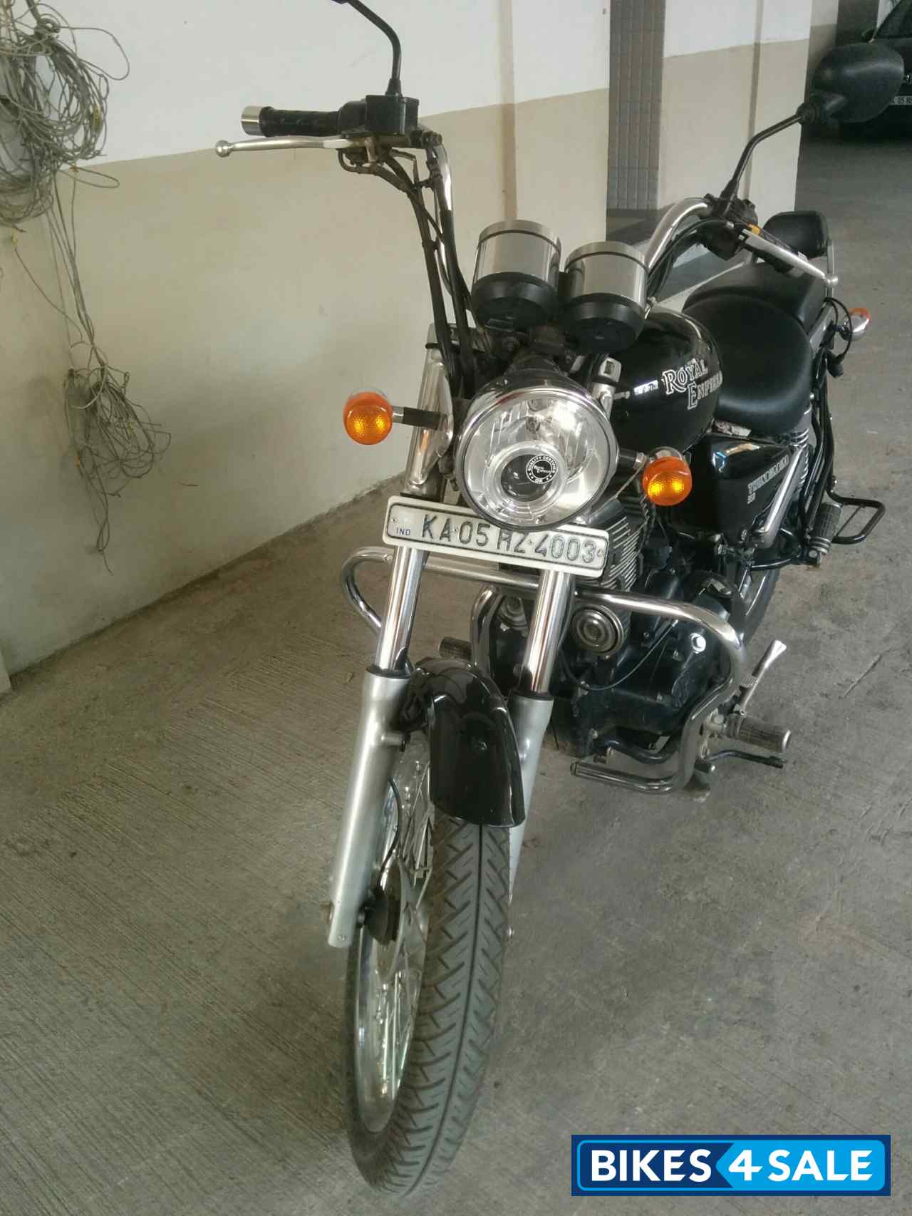 Black Royal Enfield Thunderbird