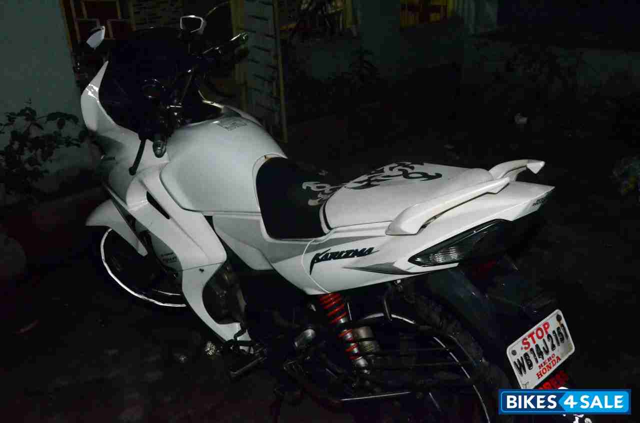 White Hero Karizma ZMR