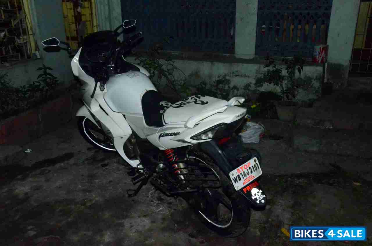 White Hero Karizma ZMR