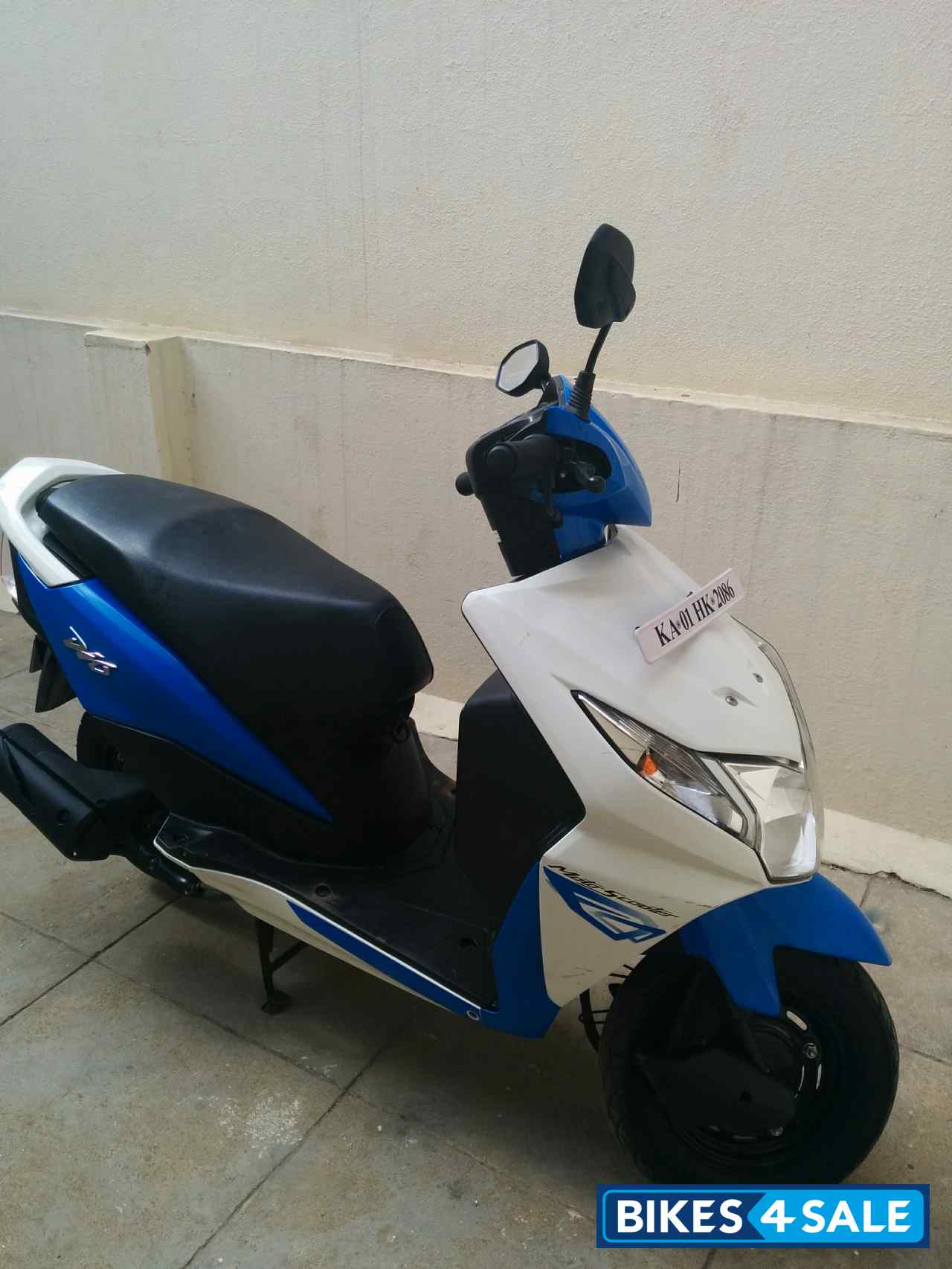 White And Blue Honda Dio