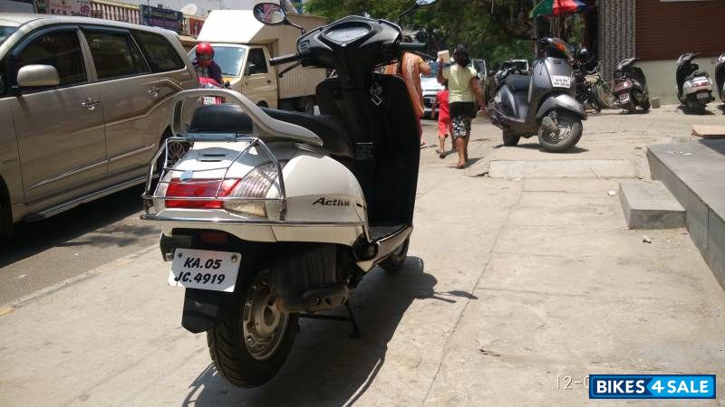 White Honda Activa
