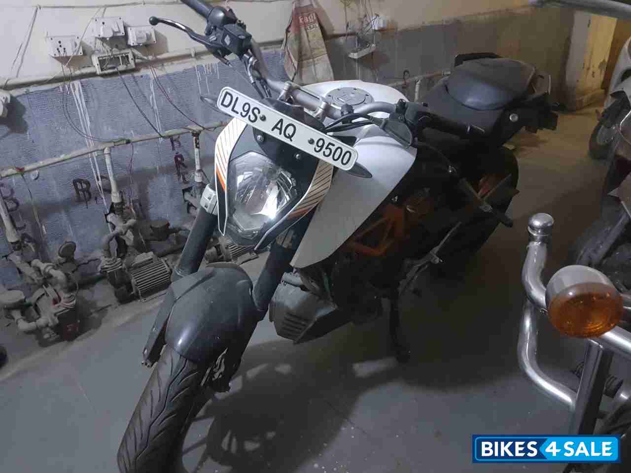 White Orange KTM Duke 390