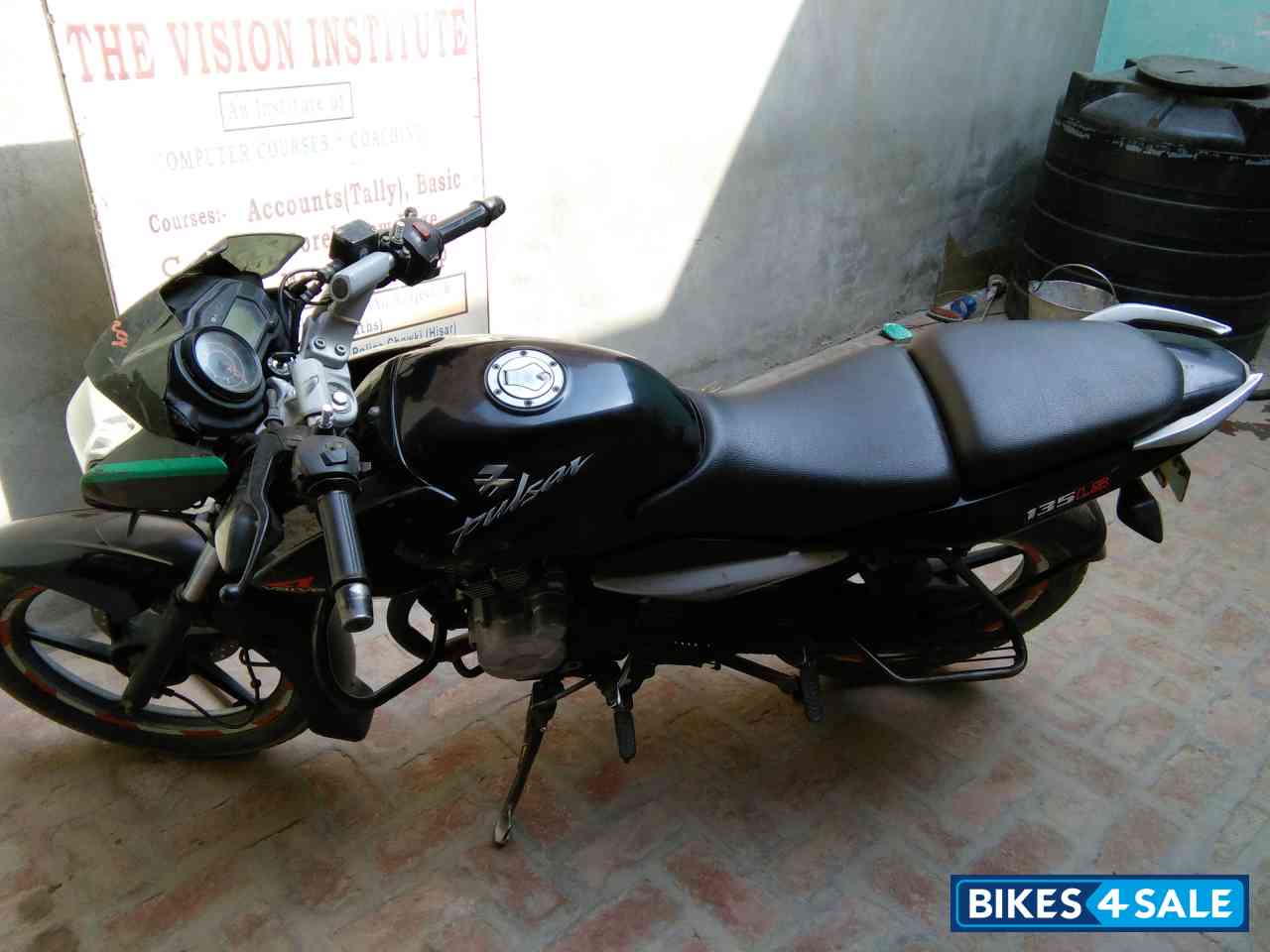 Black Bajaj Pulsar 135LS