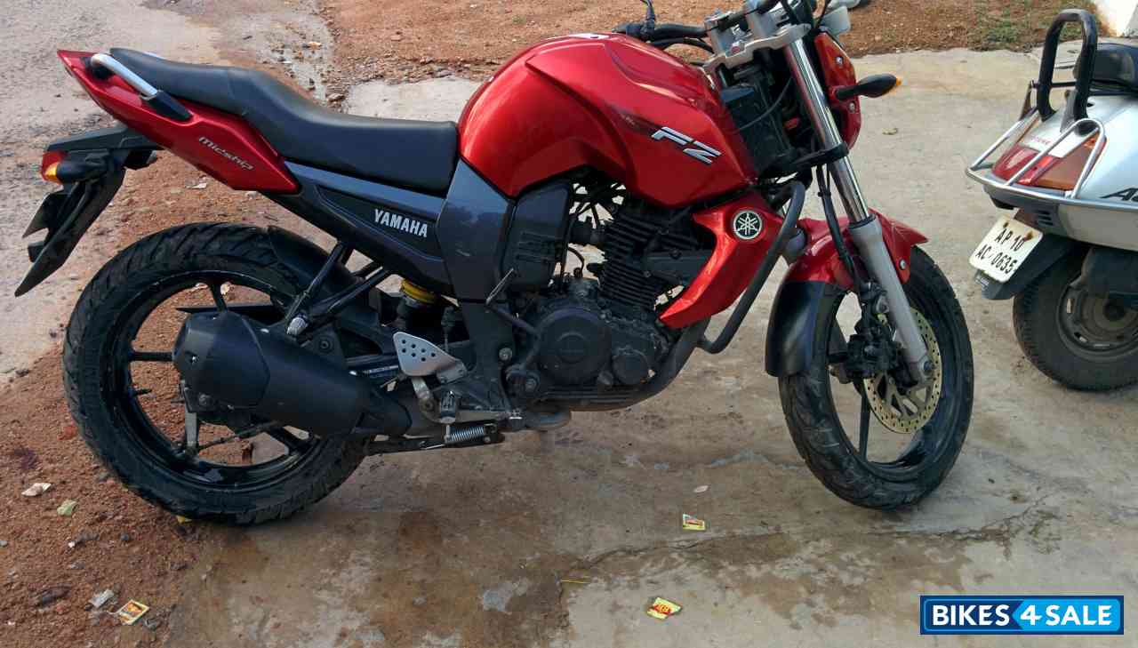 Used 2011 model Yamaha FZ16 for sale in Hyderabad. ID 128923. Red ...