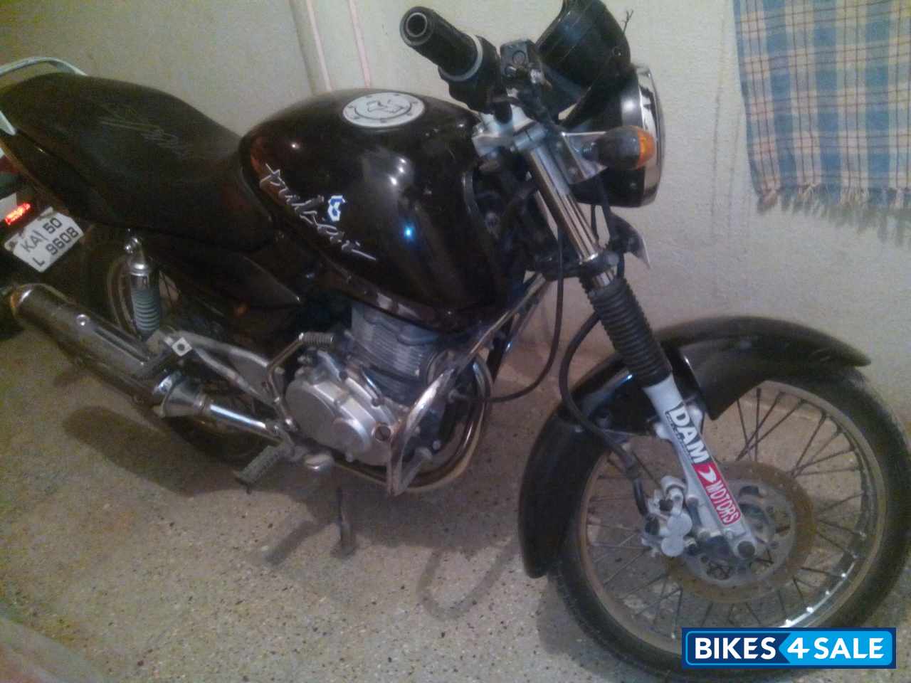 Black Bajaj Pulsar 150 Round Headlight