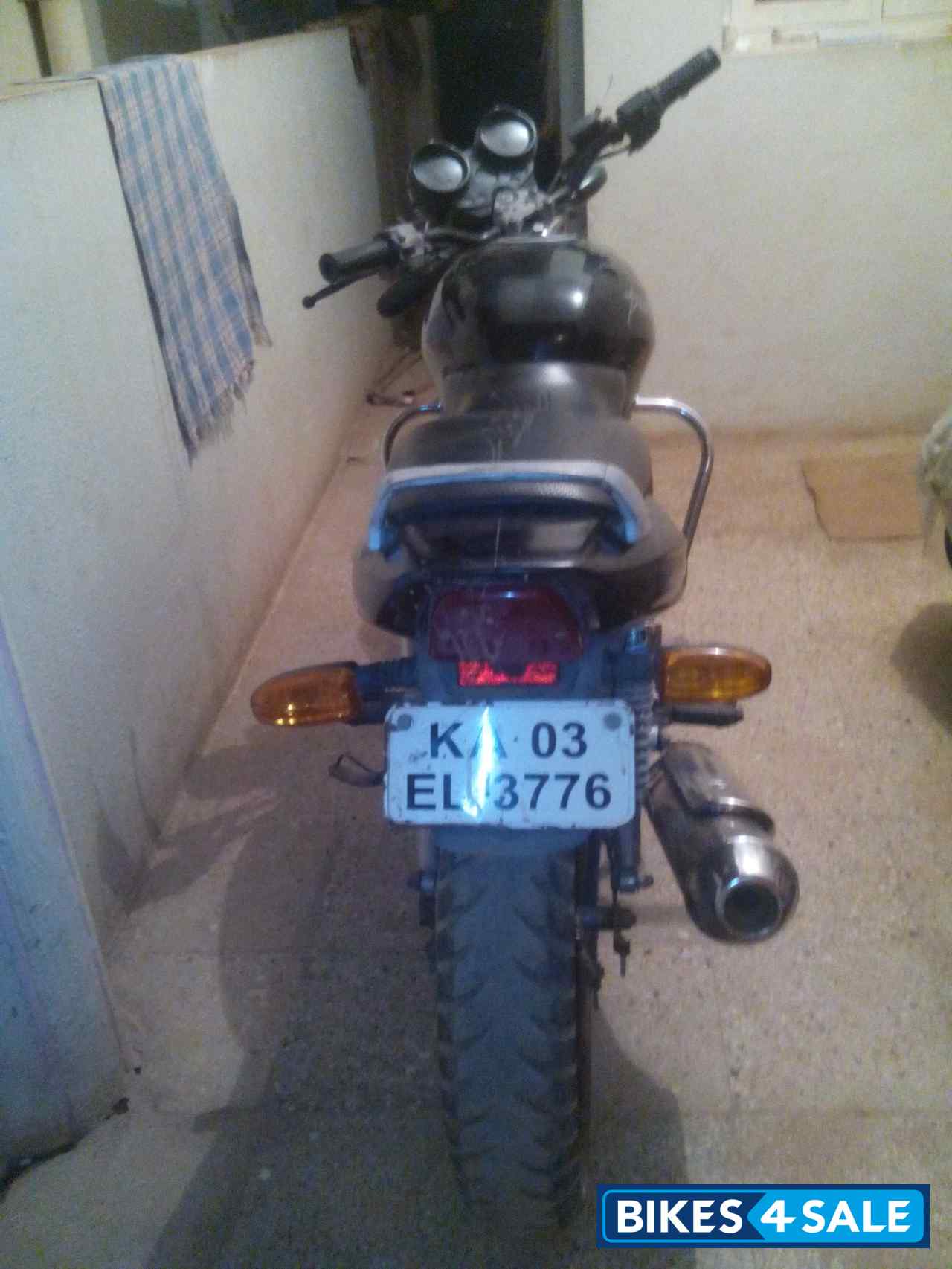 Black Bajaj Pulsar 150 Round Headlight