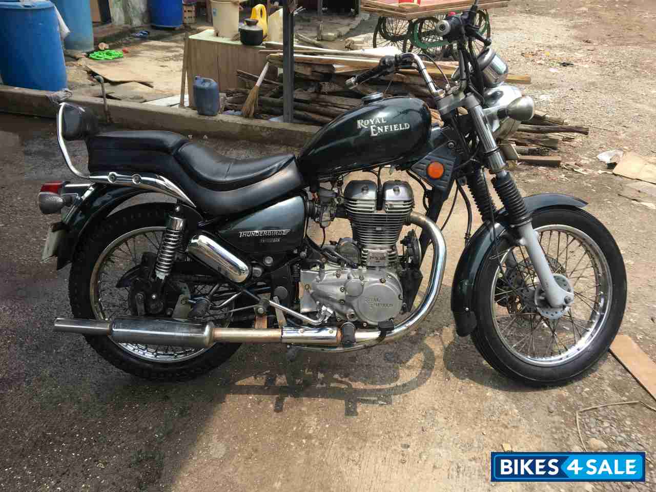 Green Royal Enfield Thunderbird TwinSpark 350
