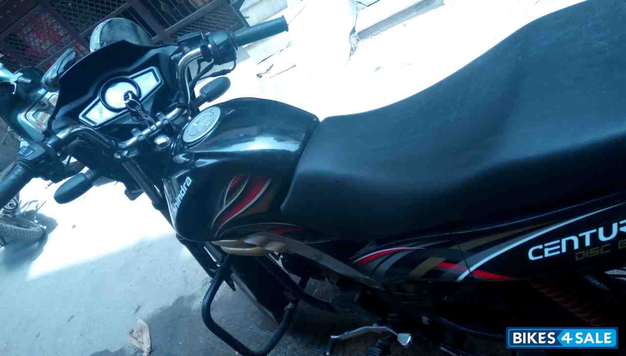 Black Mahindra Centuro