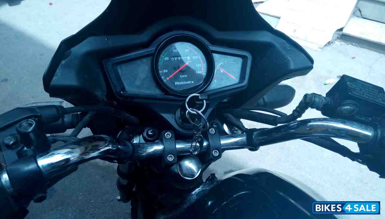 Black Mahindra Centuro