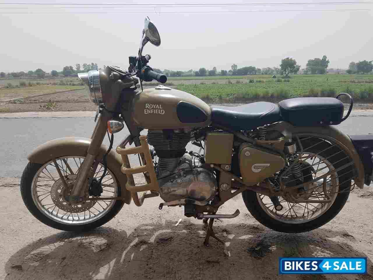 Desert Storm Royal Enfield Classic Desert Storm