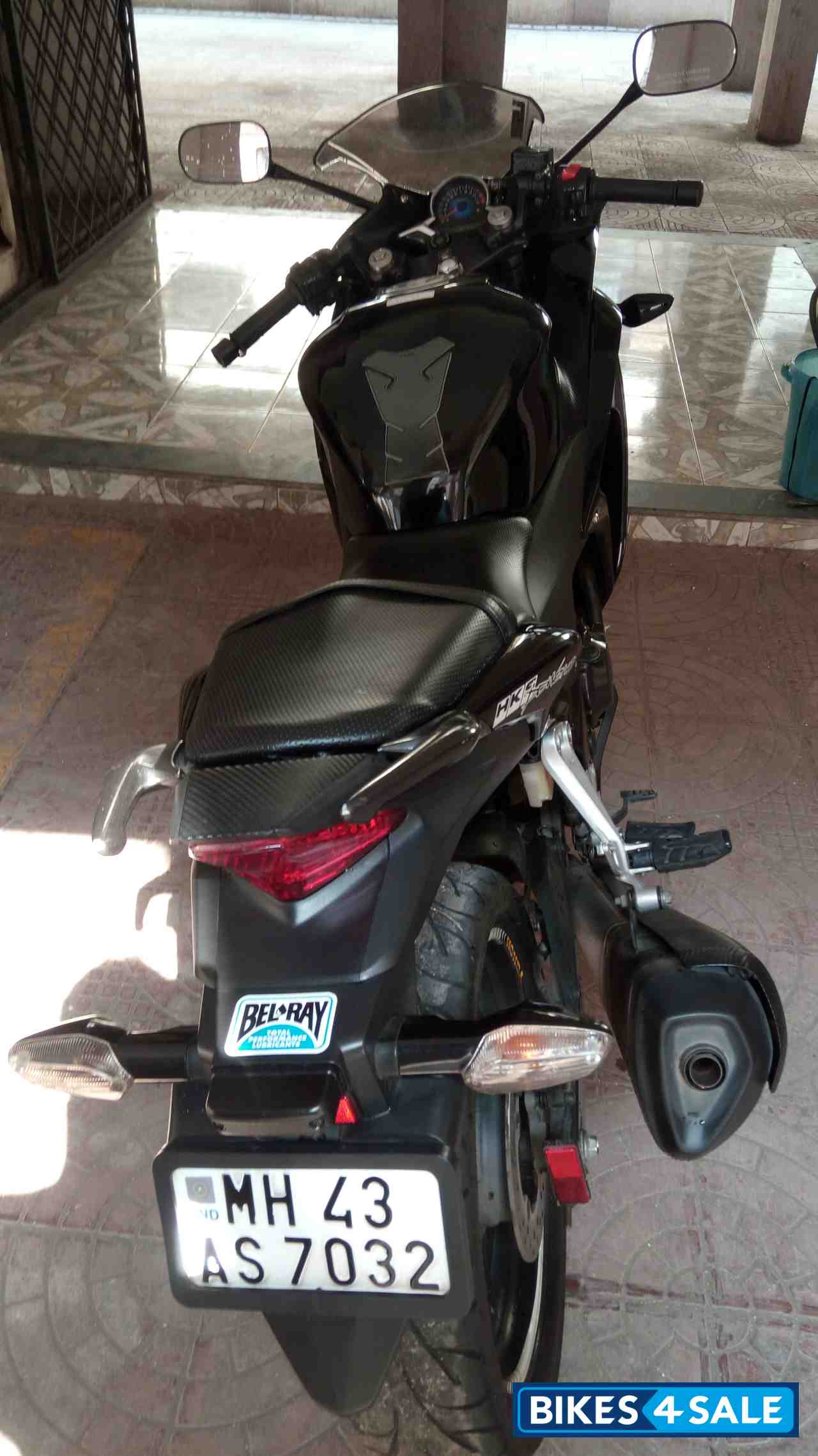 Black Honda CBR 250R